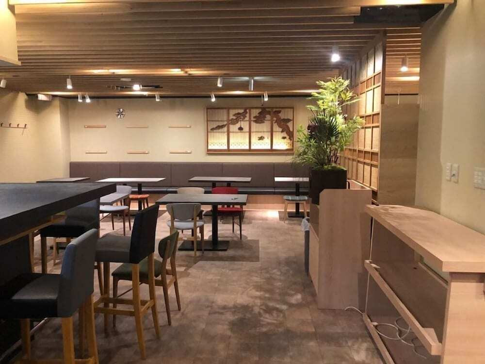 レストラン