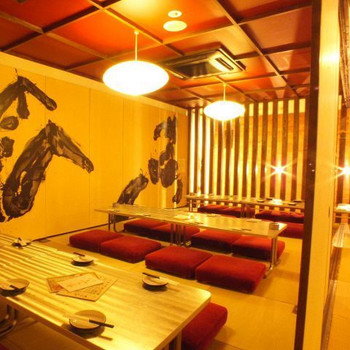 「酒と飯のひら井 三宮店」内観 939289 