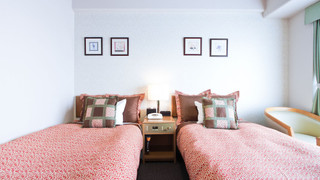 ツインルームシングルサイズベッド 2 台 禁煙