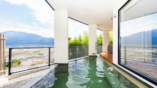 ラグジュアリー ヴィラ 3 ベッドルーム プライベートプール ヒルビュー