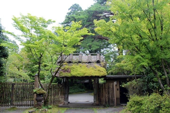 9.湯布院・御三家の一つ!金鱗湖のそばにたたずむ高級旅館「亀の井別荘」3957150