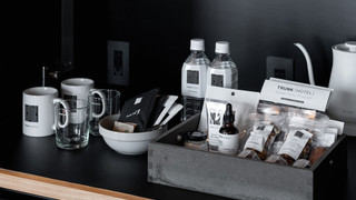 ダイニングスイート (82 平米) 禁煙