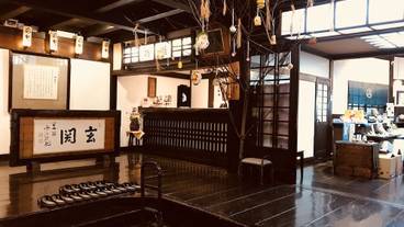 内部エントランス / 2