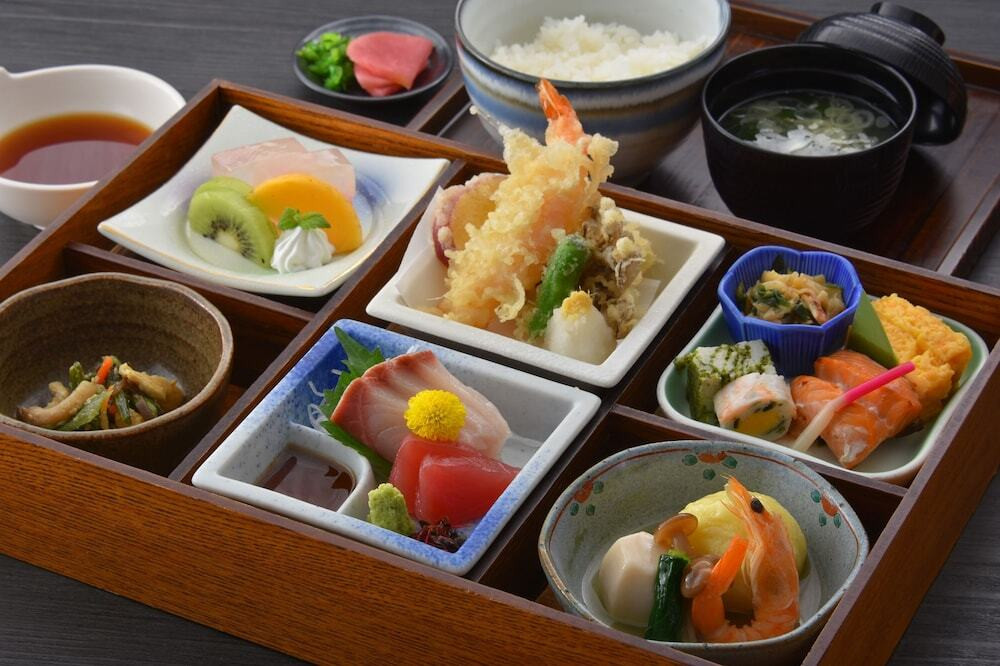 レストラン