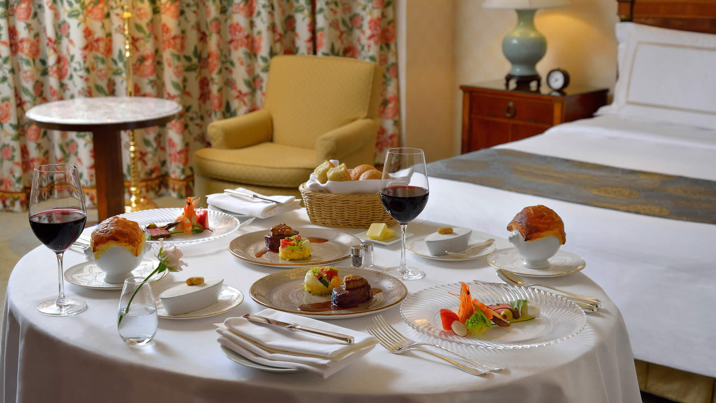 週末は東京のリッチなホテルでリラックス♪3465285