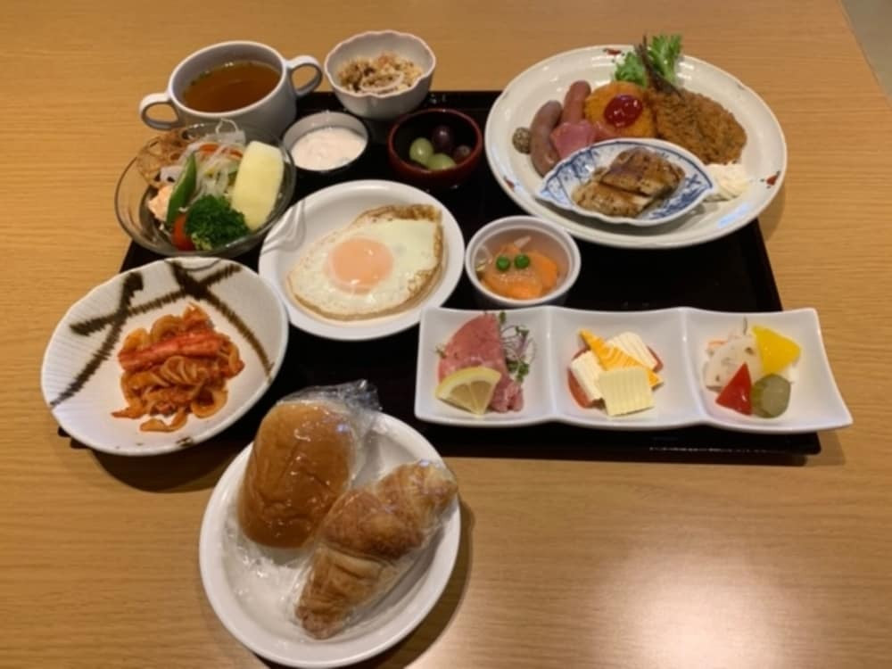 朝食