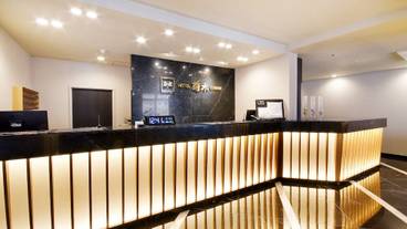 コンシェルジュ デスク / 1