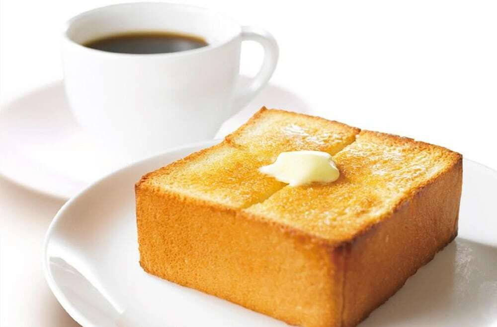 朝食　厚切りバタートースト