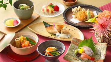 食事・飲み物 / 3