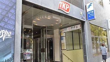 施設の入り口 / 24