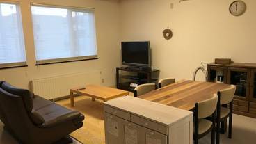 客室内のダイニングエリア / 16