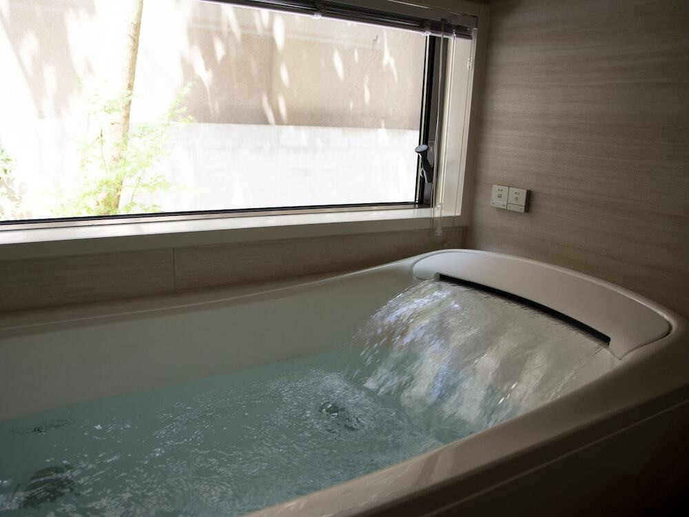 ひがし茶屋街の一角、金沢の美食を堪能する"オーベルジュ"3928881