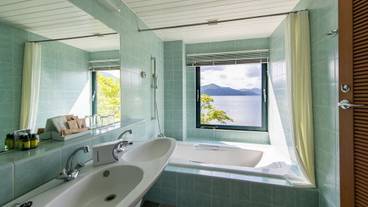 レイクビューダブル／バスルーム / 15