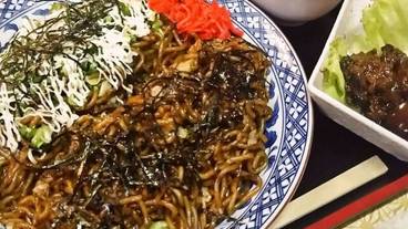 食事・飲み物 / 3