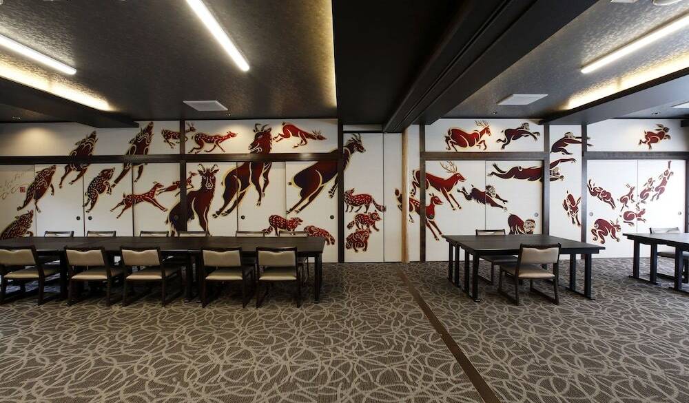 別館 ダイニングホール / 4