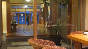 ロビー応接スペース / 3