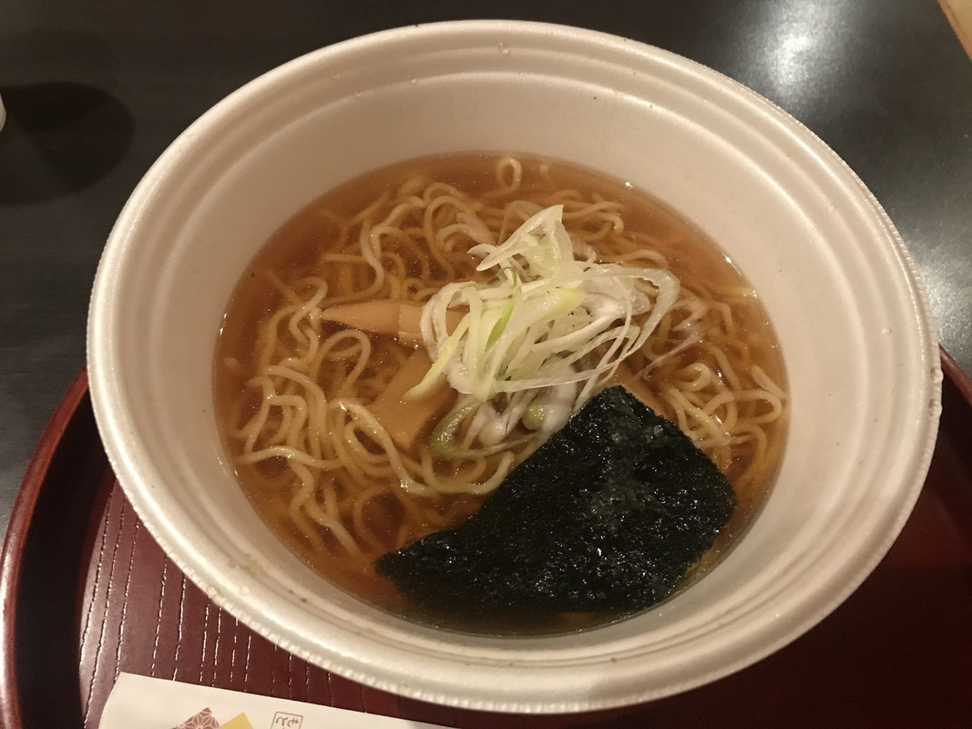 無料サービスの夜鳴きそば