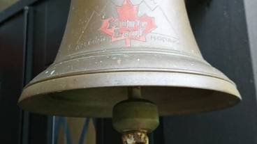 施設の入り口 / 16