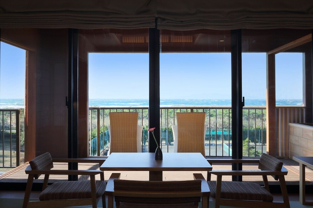 南国リゾート気分で優雅に過ごせる4008487