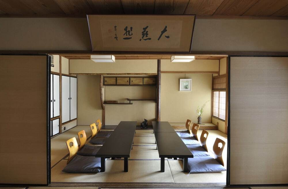 レストラン