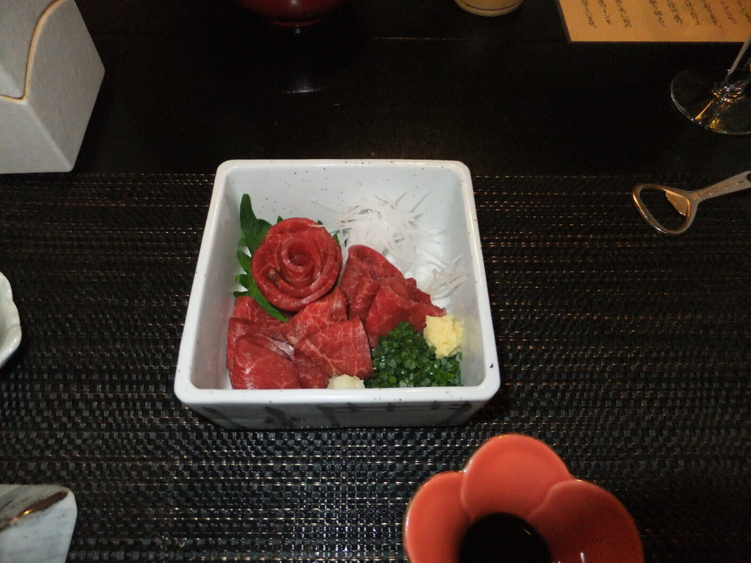 馬刺し