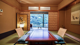 【優雅客室｜B】源泉内湯◆踏込＋和室10畳＋6畳＋広縁（56平米以上）