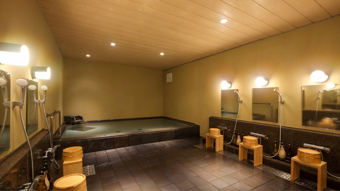 旬の野菜を使った京会席とラムネのような温泉に癒される旅館4085832