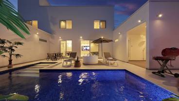 客室 / 28