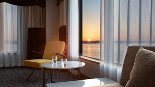 ジュニア スイート 1 ベッドルーム オーシャンビュー (Corner)