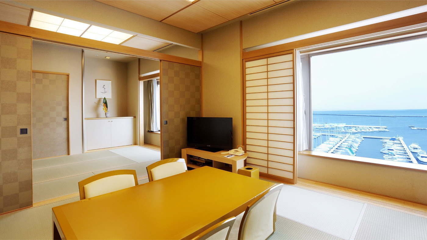 「小樽港マリーナ」を望む和室で親子でリラックス4246955