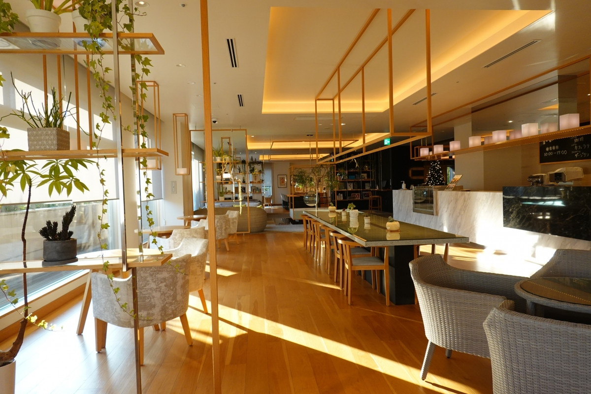 ライブラリーラウンジ