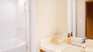 デラックス 4 人部屋 禁煙