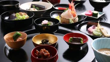 食事・飲み物 / 4