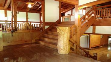 本館の階段 / 11