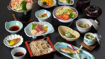 食事・飲み物 / 9