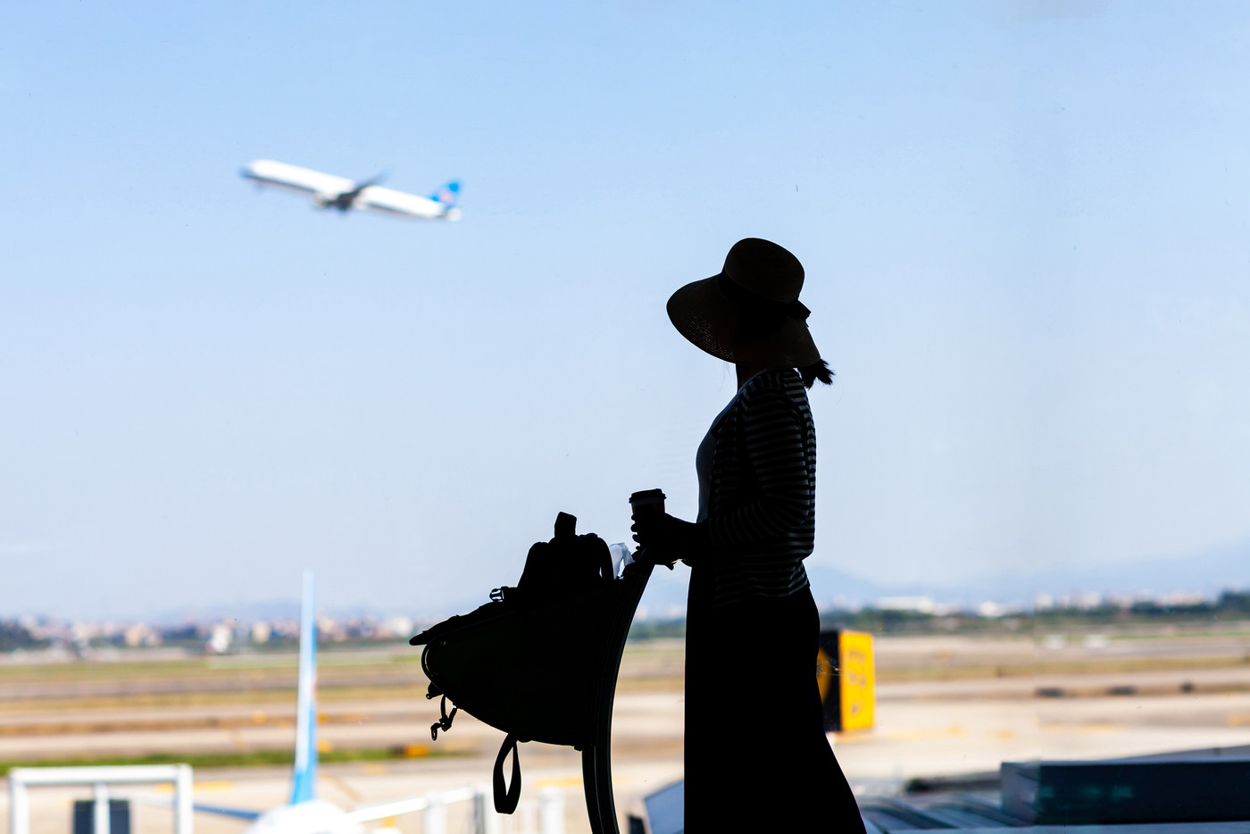 旅行　働き方改革　休暇