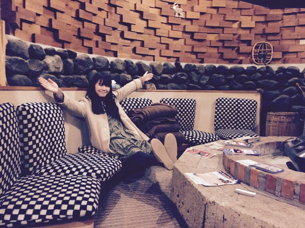 ロビーラウンジ