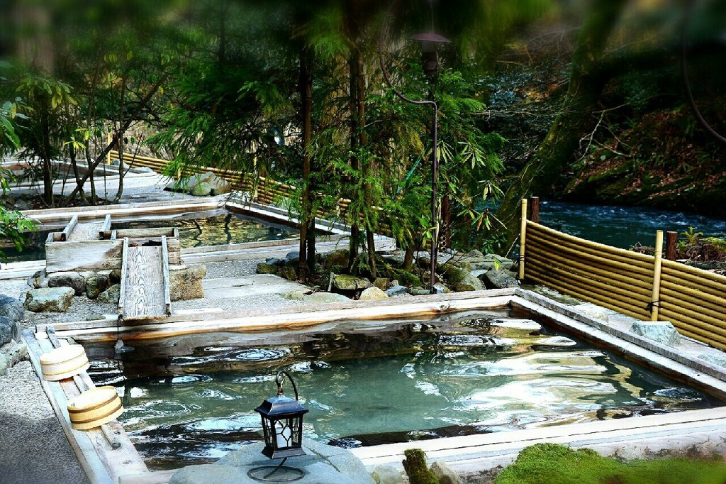 加賀の奥湯・四季の風情を楽しむ美肌の湯「山中温泉」2066006