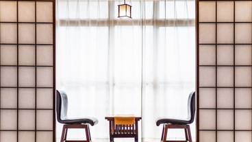 客室 / 28