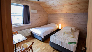 【コテージ B】2階建て2LDK (55平米) 無料WIFI 禁煙