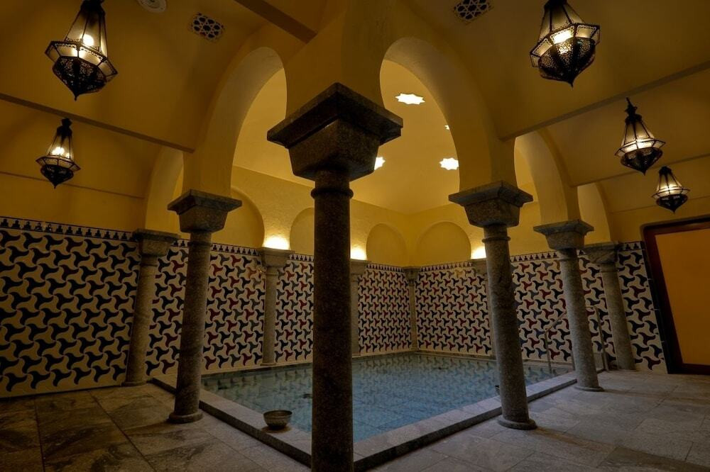 気分は海外旅行。地中海みたいな景色が広がるホテル3488833