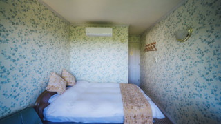 デザイン ルーム ダブルベッド 1 台 パーシャルシービュー