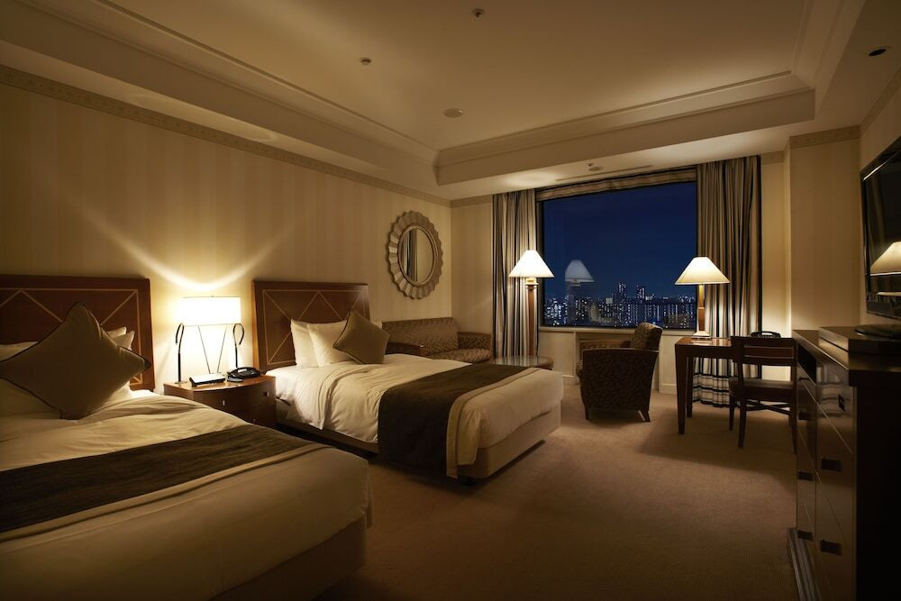 ルームサービスで優雅な朝食を♡緑あふれる都心のホテル4754793