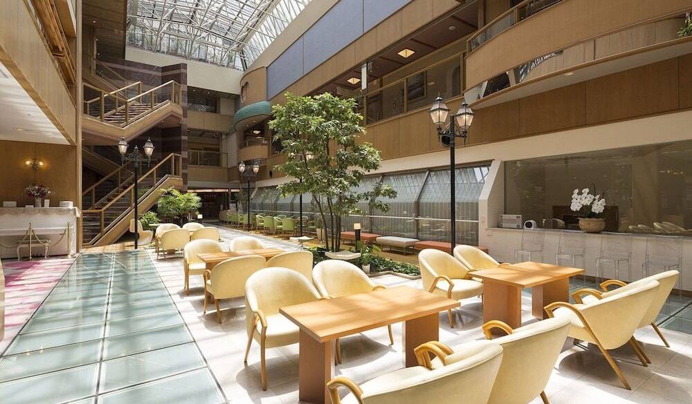 アトリウムロビー / 1