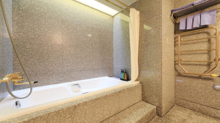 [オーシャンビュー] 客室最上階 32階ロイヤルスイートルーム/ホワイトブリーズ 禁煙