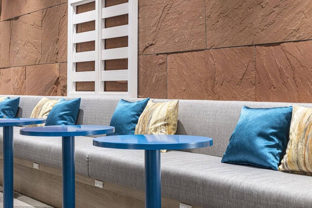 ロビー応接スペース