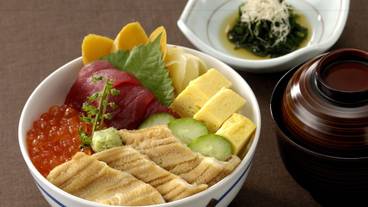 食事・飲み物 / 4