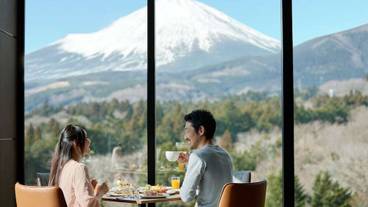 富士山を眺めながら朝食を。 / 6