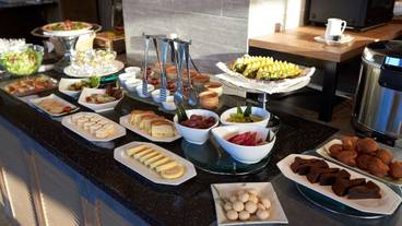 朝食スペース / 10