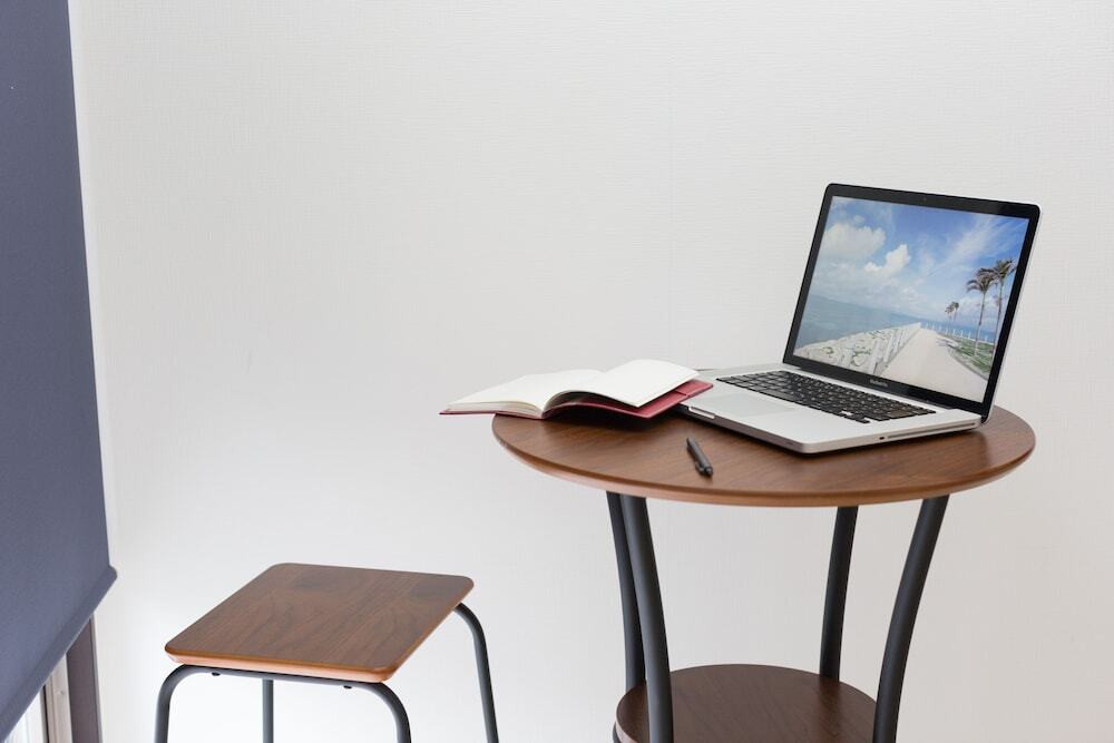 客室内のダイニングエリア